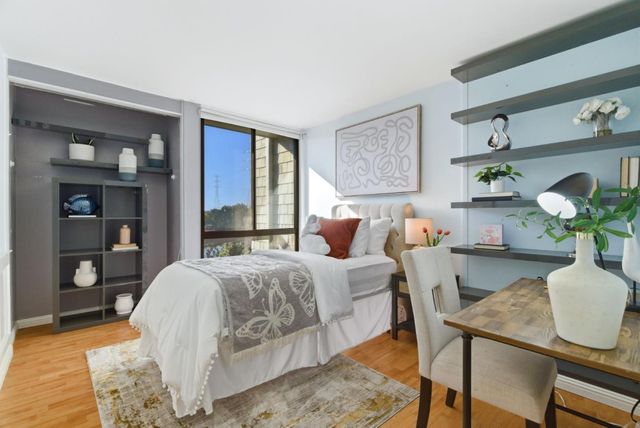 651 Port Drive 208, San Mateo, CA 94404