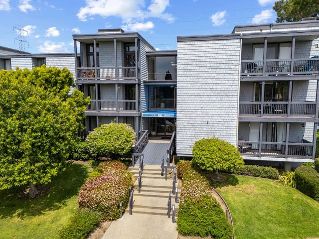 651 Port Drive 208, San Mateo, CA 94404