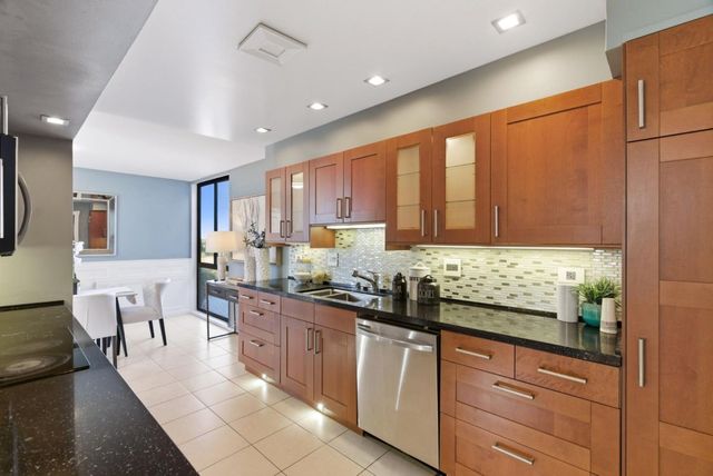 651 Port Drive 208, San Mateo, CA 94404