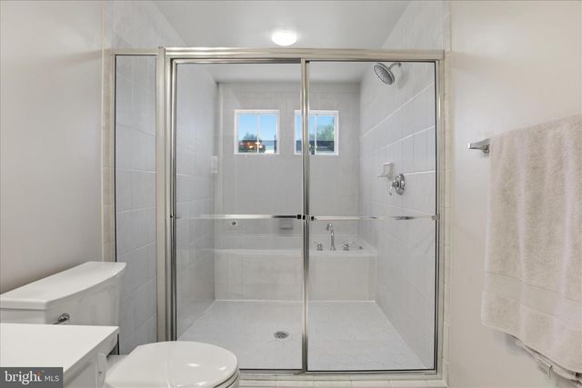 20385 BOWFONDS ST, Ashburn, VA 20147