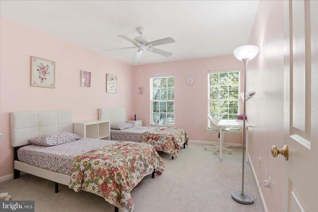 20385 BOWFONDS ST, Ashburn, VA 20147