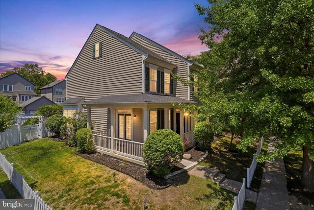 20385 BOWFONDS ST, Ashburn, VA 20147