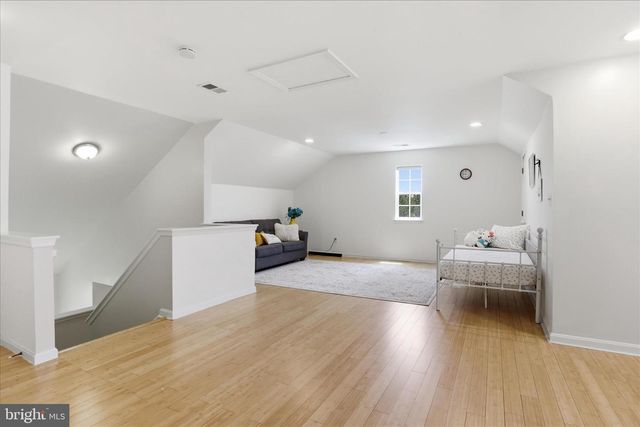 20385 BOWFONDS ST, Ashburn, VA 20147