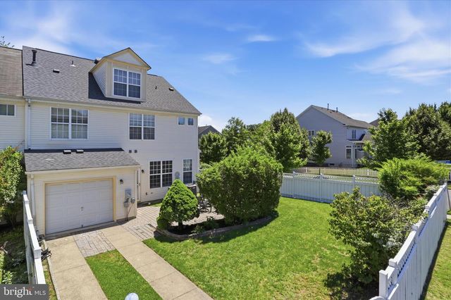 20385 BOWFONDS ST, Ashburn, VA 20147
