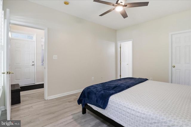20385 BOWFONDS ST, Ashburn, VA 20147
