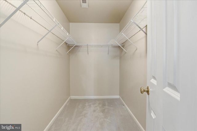 20385 BOWFONDS ST, Ashburn, VA 20147