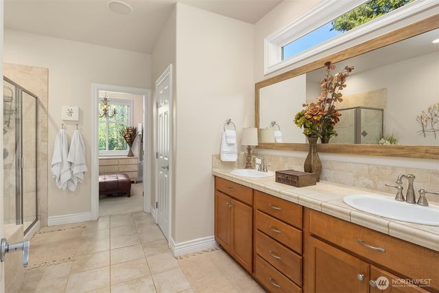 23340 257th Avenue SE, Maple Valley, WA 98038