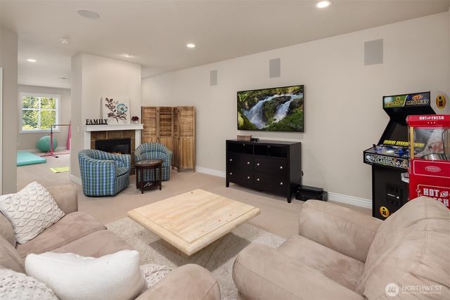 23340 257th Avenue SE, Maple Valley, WA 98038