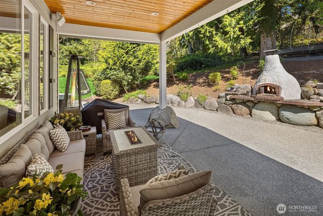 23340 257th Avenue SE, Maple Valley, WA 98038