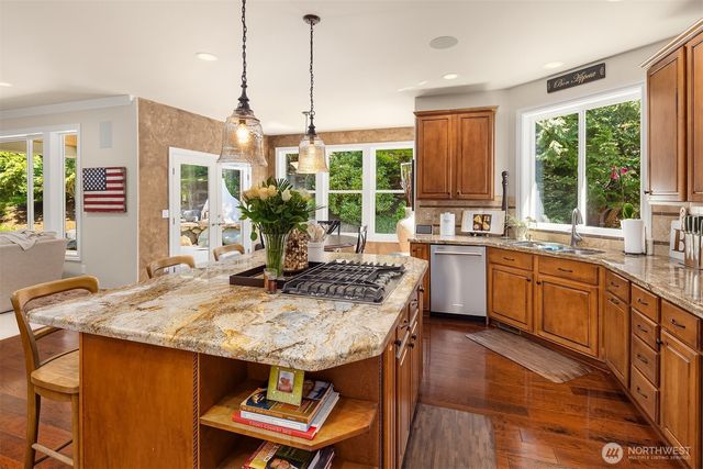 23340 257th Avenue SE, Maple Valley, WA 98038