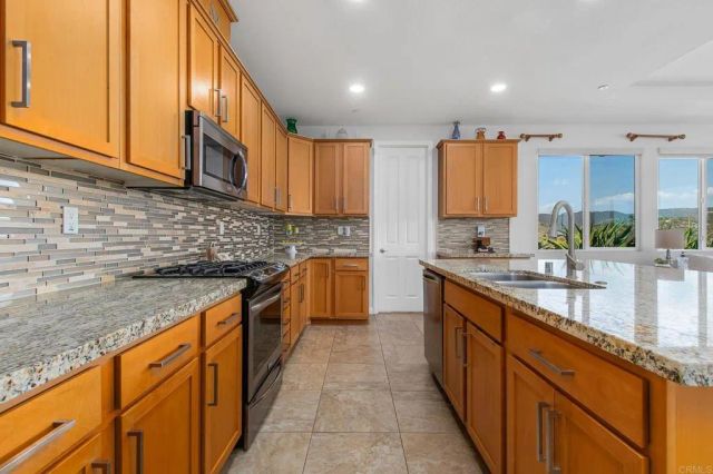22952 Stokes Road, Ramona, CA 92065