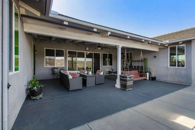 22952 Stokes Road, Ramona, CA 92065