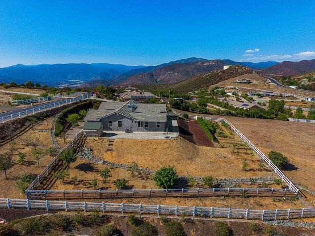 22952 Stokes Road, Ramona, CA 92065