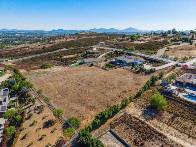 22952 Stokes Road, Ramona, CA 92065