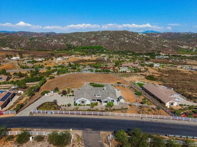 22952 Stokes Road, Ramona, CA 92065