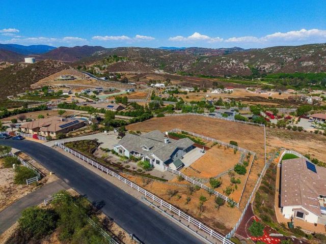 22952 Stokes Road, Ramona, CA 92065
