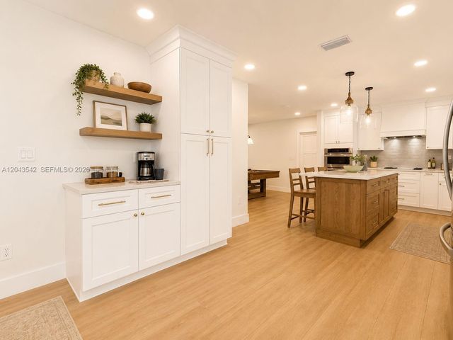 8481 SW 144th St, Palmetto Bay, FL 33158