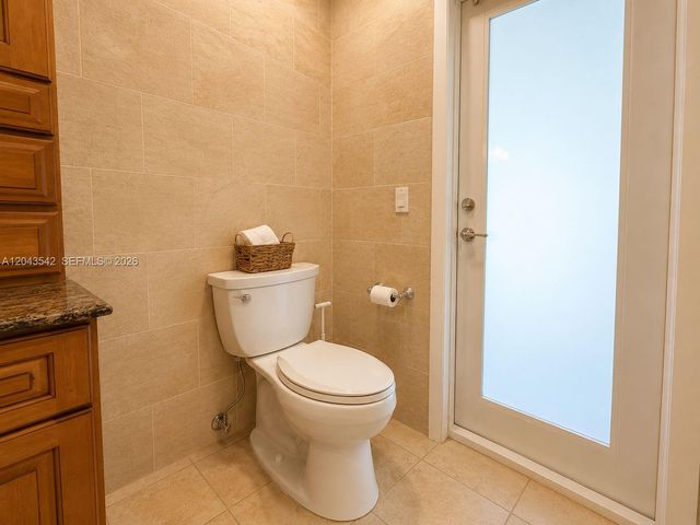 8481 SW 144th St, Palmetto Bay, FL 33158