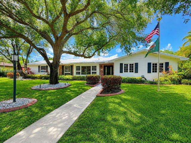 8481 SW 144th St, Palmetto Bay, FL 33158