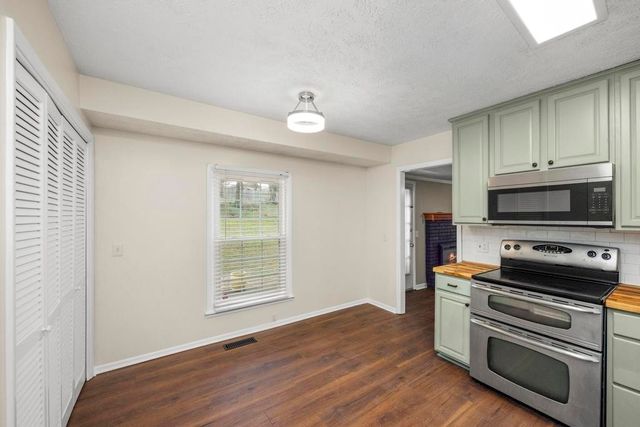 703 Lucien Dr, Goodlettsville, TN 37072