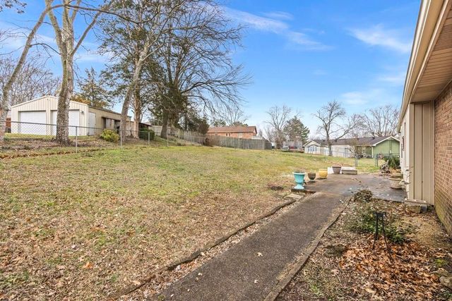 703 Lucien Dr, Goodlettsville, TN 37072