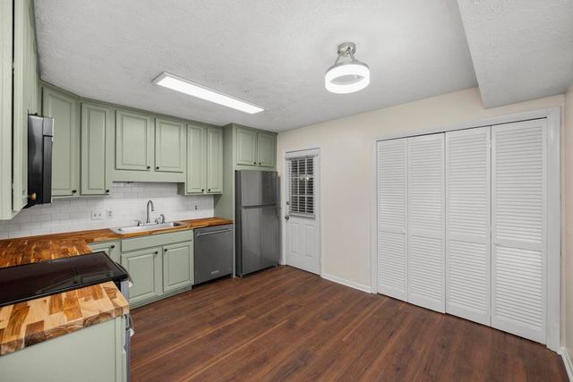 703 Lucien Dr, Goodlettsville, TN 37072