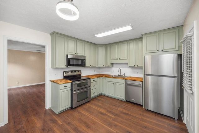 703 Lucien Dr, Goodlettsville, TN 37072