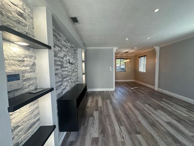 1166 W 24th St 1166, Hialeah, FL 33010