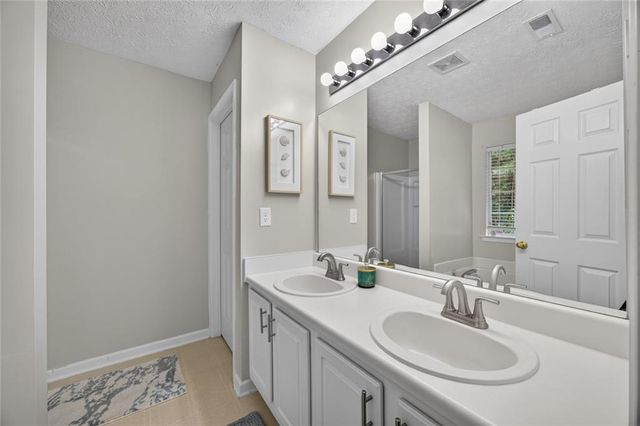 7512 Deer Creek Drive, Union City, GA 30291