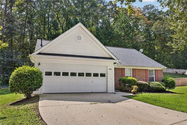 7512 Deer Creek Drive, Union City, GA 30291