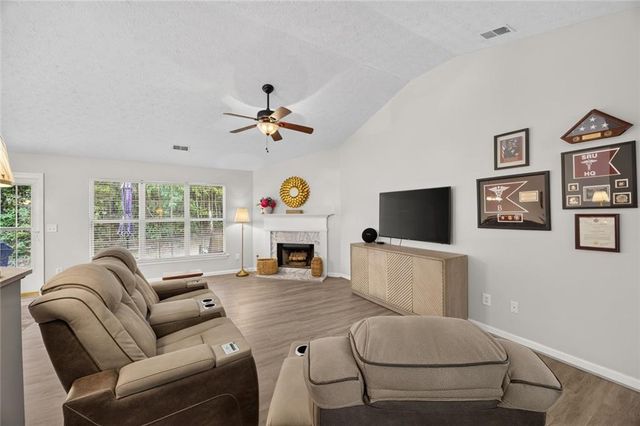 7512 Deer Creek Drive, Union City, GA 30291
