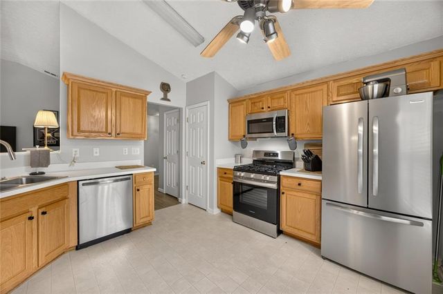 7512 Deer Creek Drive, Union City, GA 30291