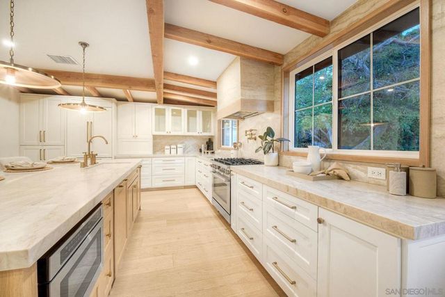 4316 Arcadia Dr, San Diego, CA 92103