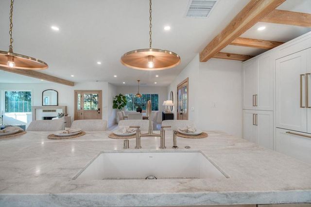 4316 Arcadia Dr, San Diego, CA 92103