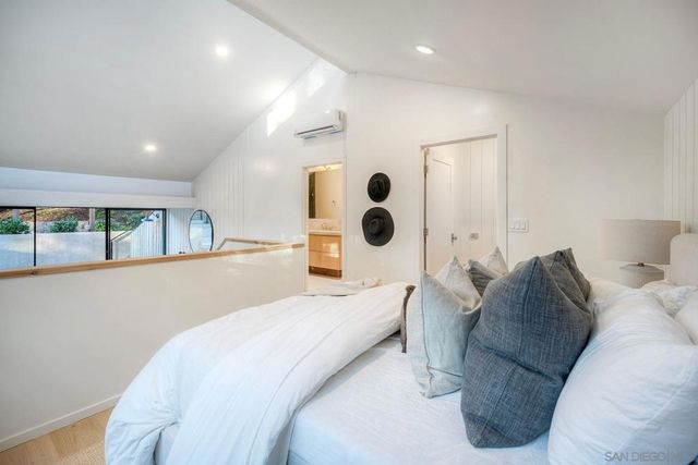 4316 Arcadia Dr, San Diego, CA 92103