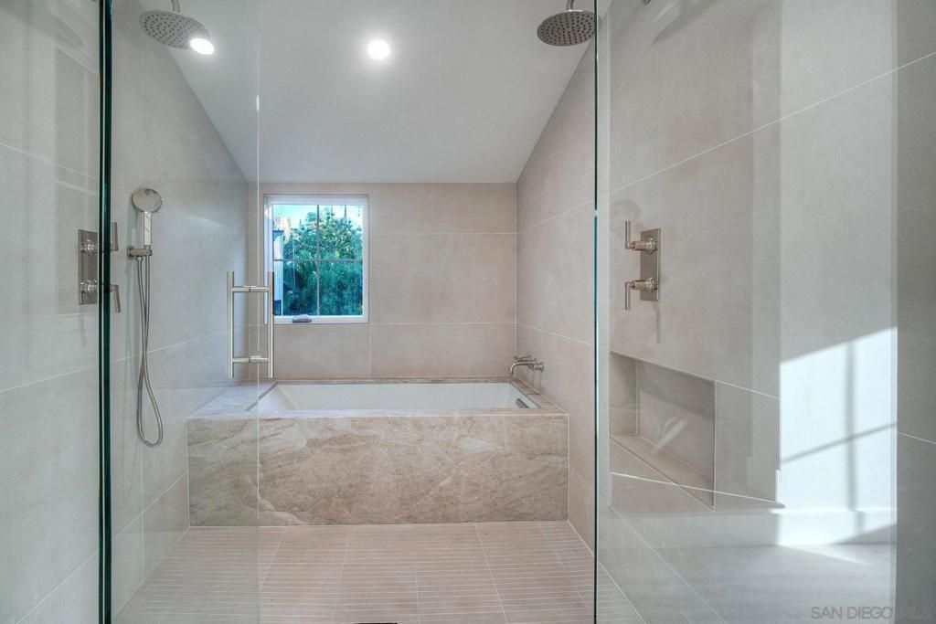 Image 31 of property listing at 4316 Arcadia Dr, San Diego, CA 92103