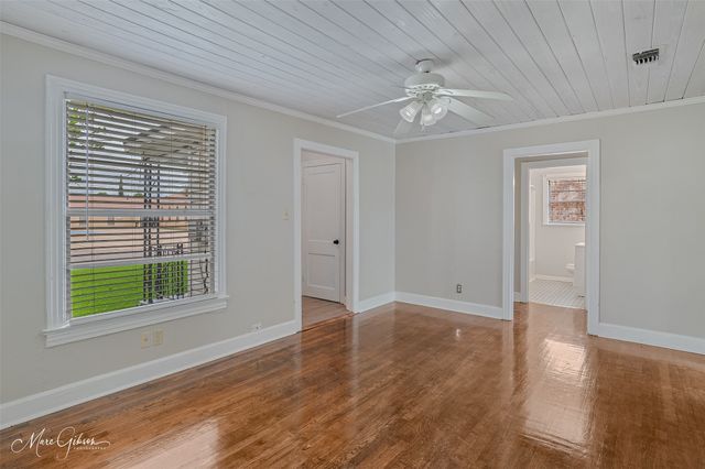 2320 Broadway Drive, Bossier City, LA 71111