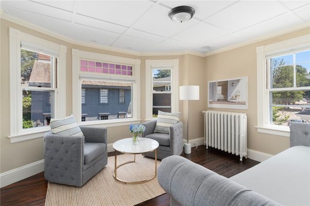 21 Division Street, Newport, RI 02840