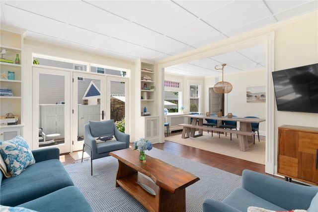 21 Division Street, Newport, RI 02840