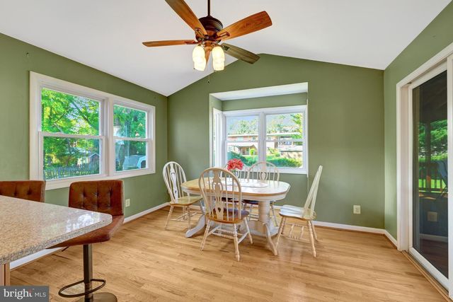 10244 DALE DR, Fairfax, VA 22030