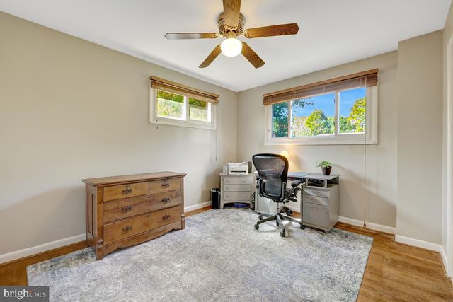 10244 DALE DR, Fairfax, VA 22030