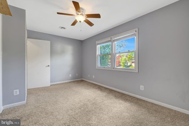 10244 DALE DR, Fairfax, VA 22030