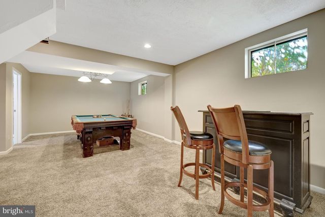 10244 DALE DR, Fairfax, VA 22030