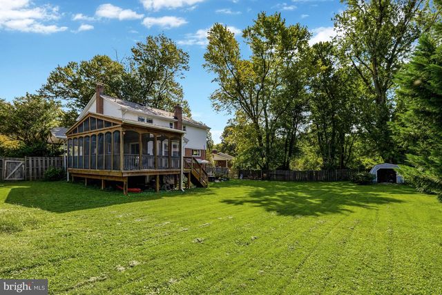 10244 DALE DR, Fairfax, VA 22030