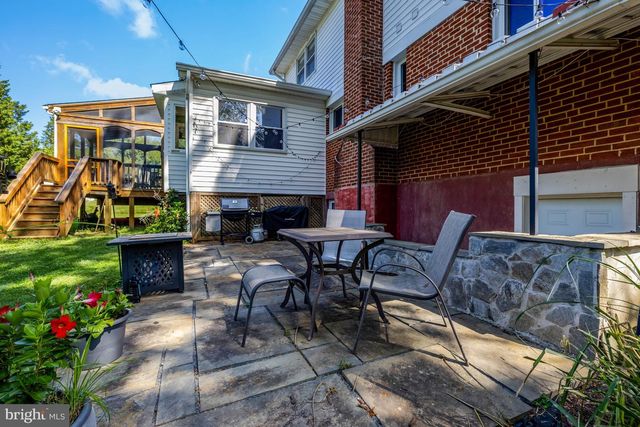10244 DALE DR, Fairfax, VA 22030