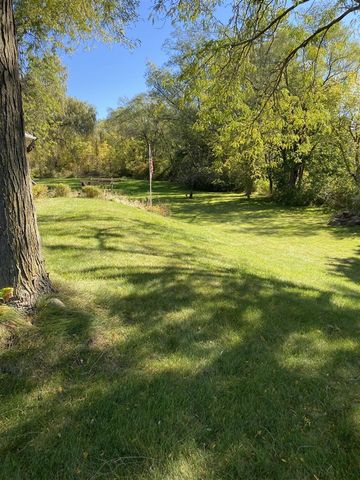 616 S Stewart Avenue, Fremont, MI 49412