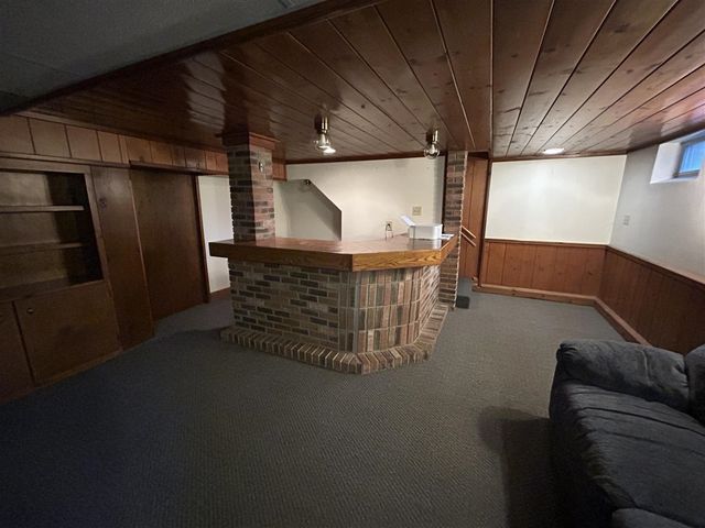 616 S Stewart Avenue, Fremont, MI 49412