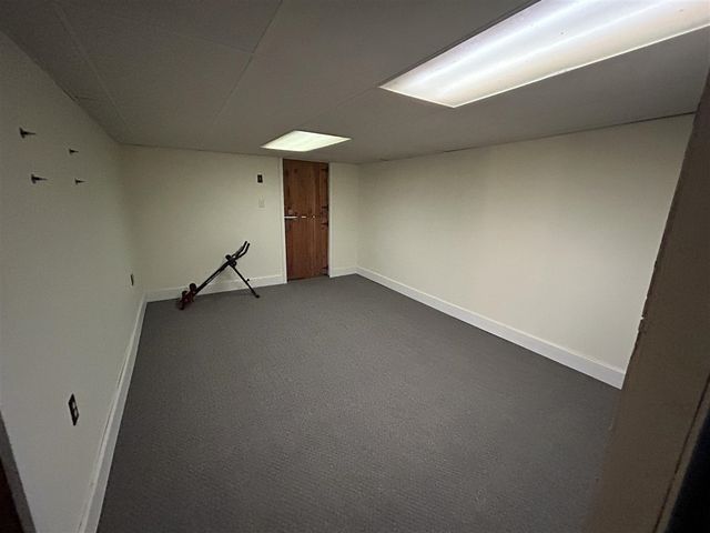 616 S Stewart Avenue, Fremont, MI 49412