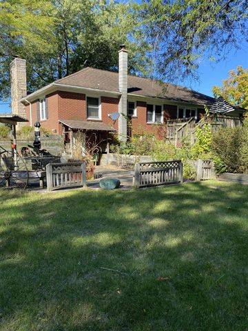 616 S Stewart Avenue, Fremont, MI 49412