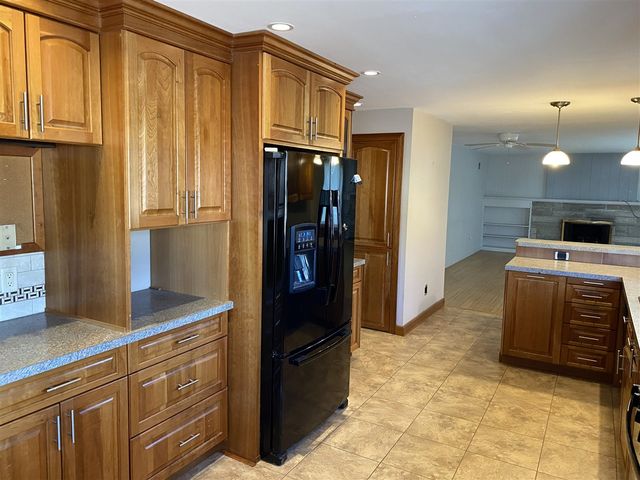 616 S Stewart Avenue, Fremont, MI 49412